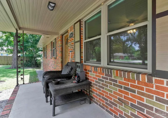 Photo 2 of Single family home for sale at 1007 N 60th Avenue, Pensacola, FL 32506 | MLS# 687728 | Listing updated on 2026-08-20