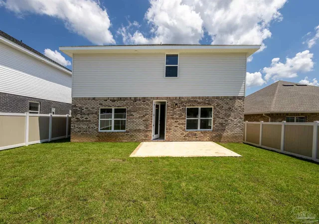 Photo 3 of Sale Pending at 5937 Grayton Park Ln, Milton, FL 32571 | MLS# 677369 | Listing updated on 2026-08-27