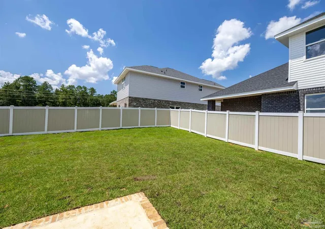 Photo 3 of Sale Pending at 5937 Grayton Park Ln, Milton, FL 32571 | MLS# 677369 | Listing updated on 2026-08-27