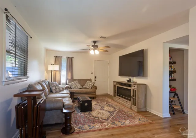 Photo 4 of Sale Pending at 6402 Beauclair Dr, Pensacola, FL 32504 | MLS# 687122 | Listing updated on 2026-09-15