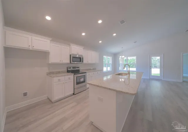 3rd image of 9826 Windy Hill Rd, Pensacola, FL 32526 | MLS# 686954
