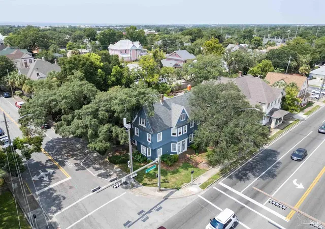 3rd image of 713 N Spring St, Pensacola, FL 32501 | MLS# 686903