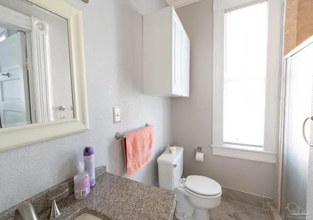 43rd image of 713 N Spring St, Pensacola, FL 32501 | MLS# 686903