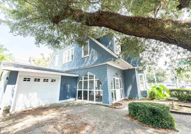4th image of 713 N Spring St, Pensacola, FL 32501 | MLS# 686903