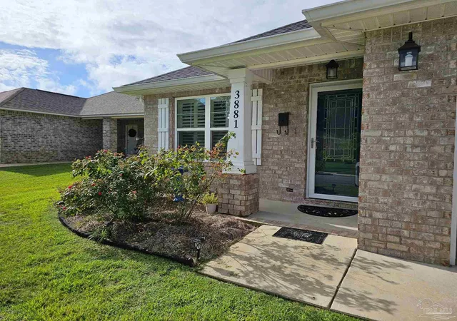 2nd image of 3881 Throne Ct, Milton, FL 32583 | MLS# 686881