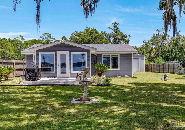 Photo 3 of Single family home for sale at 7631 Petersen Pt Rd, Milton, FL 32583 | MLS# 686758 | Listing updated on 2026-08-27