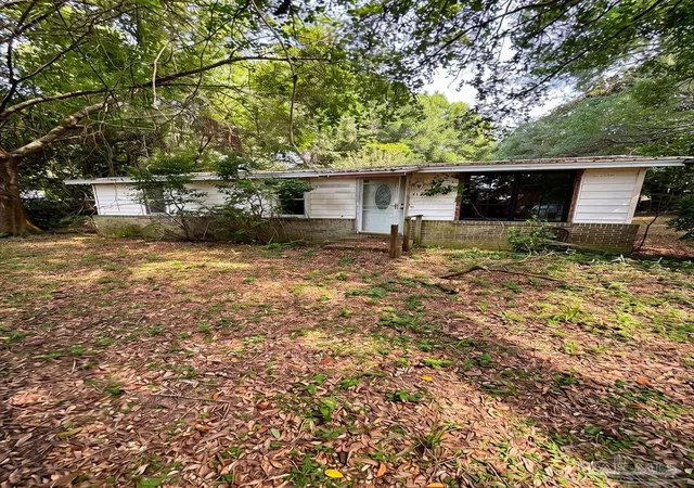 1st image of 4124 Lawrence Ave, Milton, FL 32571 | MLS# 686680