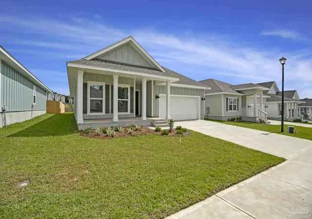 Photo 2 of Single family home for sale at 3695 Fallschase Blvd, Pensacola, FL 32526 | MLS# 686414 | Listing updated on 2026-09-18