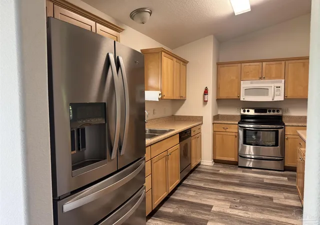 3rd image of 318 El Matador Trl, Pensacola, FL 32506 | MLS# 687540