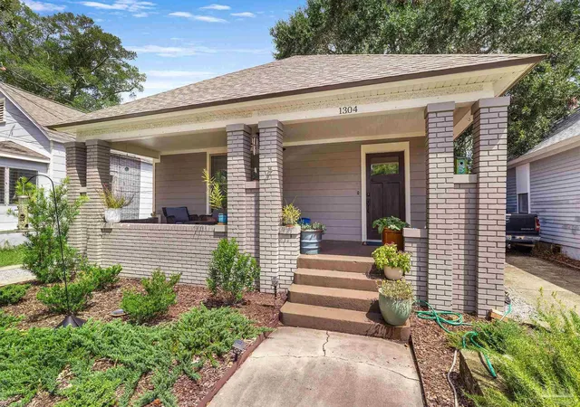 3rd image of 1304 E Strong St, Pensacola, FL 32501 | MLS# 687794