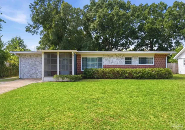 Photo 2 of Single family home for sale at 6517 Robin Ave, Milton, FL 32570 | MLS# 686020 | Listing updated on 2026-09-15