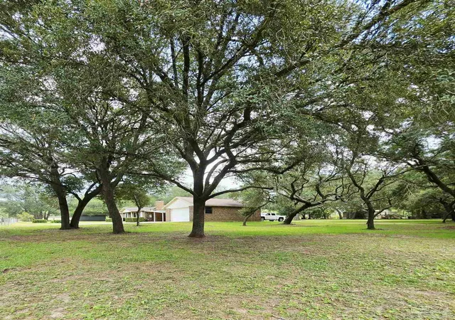 2nd image of 8321 Western Way Dr, Pensacola, FL 32526 | MLS# 687476