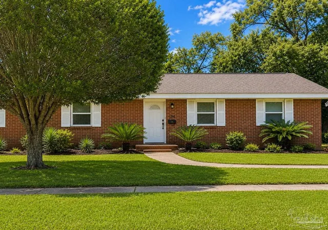 Photo 1 of Single family home for sale at 170 Overlook Dr, Pensacola, FL 32503 | MLS# 686214 | Listing updated on 2026-09-09