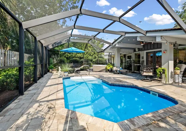 1st image of 1531 E Cross St, Pensacola, FL 32503 | MLS# 686810