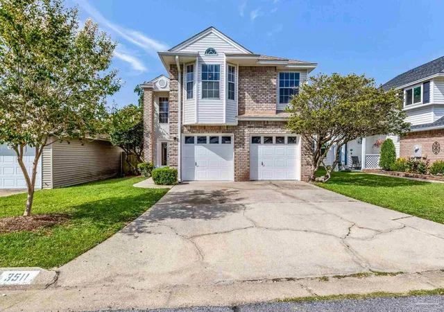 Photo 1 of Sale Pending at 3511 Silvertree Ln, Pensacola, FL 32504 | MLS# 686272 | Listing updated on 2026-10-19