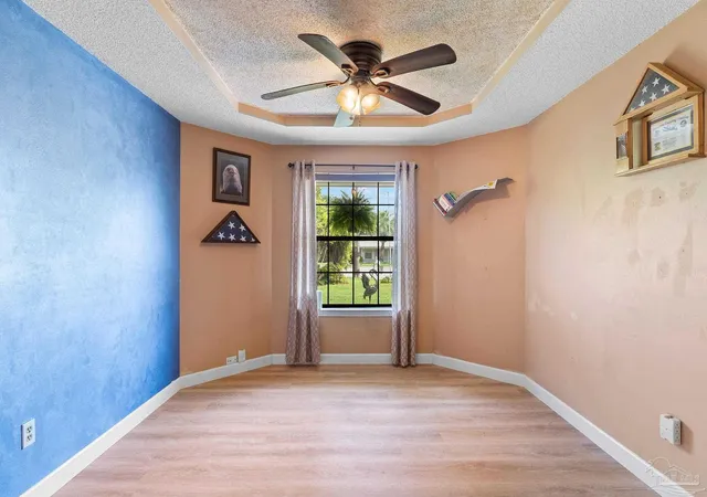 Photo 4 of Single family home for sale at 1305 Little Crk Cir, Pensacola, FL 32506 | MLS# 687230 | Listing updated on 2026-10-19