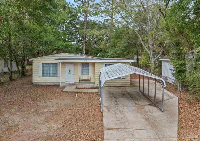 Photo 3 of Sale Pending at 1004 Medford Ave, Pensacola, FL 32505 | MLS# 686465 | Listing updated on 2026-09-25