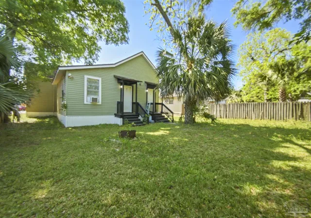 Photo 12 of Single family home for sale at 1106 Dr Martin Luther King Jr, Pensacola, FL 32503 | MLS# 686604 | Listing updated on 2026-08-03