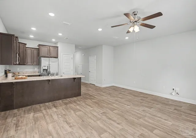 Photo 4 of Townhouse for sale at 6004 Royal Port Ct, Pensacola, FL 32526 | MLS# 686463 | Listing updated on 2026-10-05