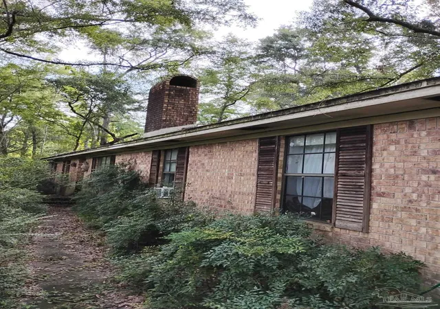 1st image of 136 Navarro Rd, Cantonment, FL 32533 | MLS# 686103