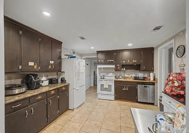 image of 2910 Michael Dr, Pensacola, FL 32505 | MLS# 686698