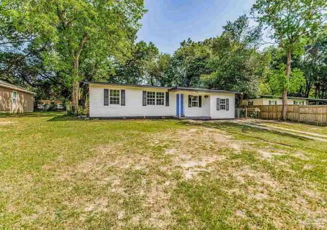 Photo 3 of Single family home for sale at 919 Clearview Ave, Pensacola, FL 32505 | MLS# 686874 | Listing updated on 2026-08-07