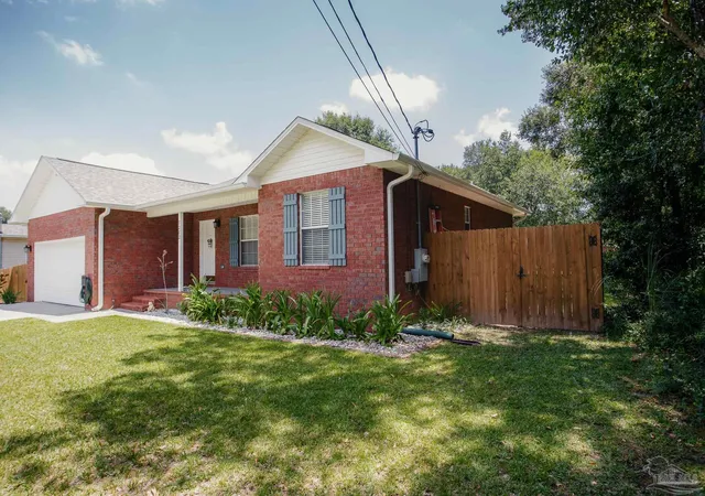 Photo 3 of Sale Pending at 7282 Birdie Ln, Milton, FL 32570 | MLS# 686639 | Listing updated on 2026-10-02
