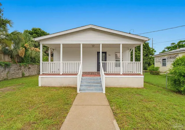 1st image of 811 N D St, Pensacola, FL 32501 | MLS# 687120