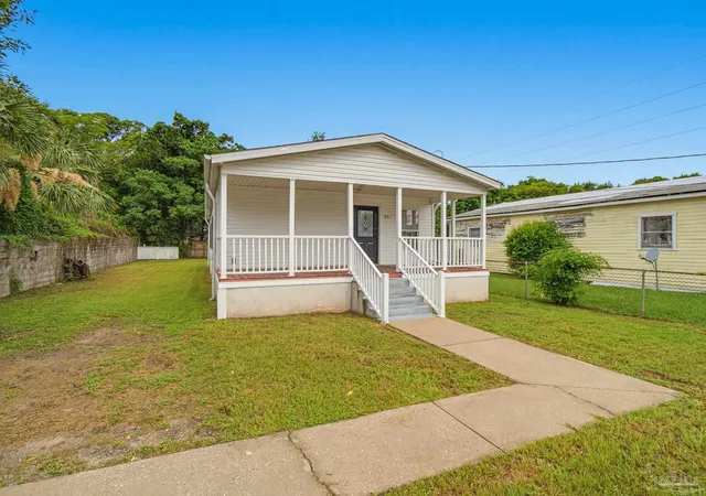 2nd image of 811 N D St, Pensacola, FL 32501 | MLS# 687120