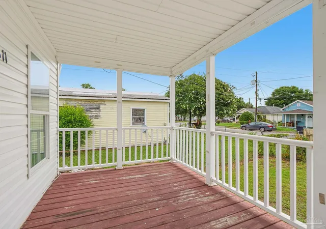 5th image of 811 N D St, Pensacola, FL 32501 | MLS# 687120