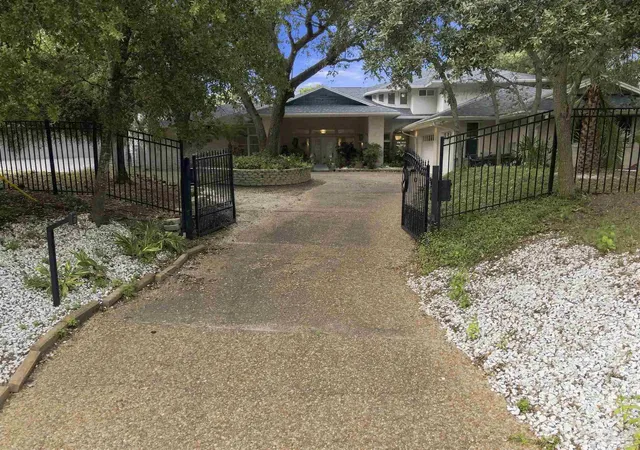 3rd image of 15000 Innerarity Pt Rd, Pensacola, FL 32507 | MLS# 686940
