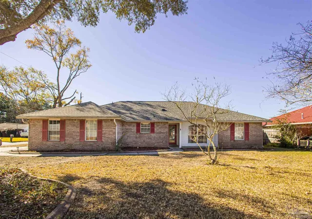 Photo 3 of Single family home for sale at 5012 Cassia Dr, Pensacola, FL 32506 | MLS# 687022 | Listing updated on 2026-09-16