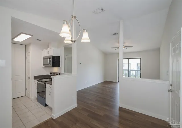 2nd image of 2299 Scenic Hwy #D-8, Pensacola, FL 32503 | MLS# 687789