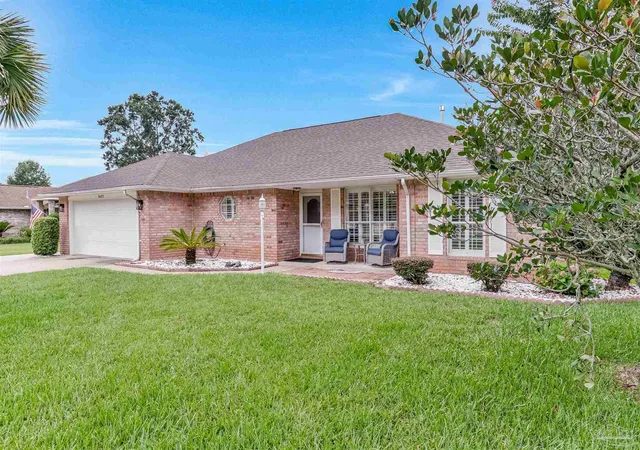 Photo 2 of Single family home for sale at 2633 Southern Oaks Dr, Cantonment, FL 32533 | MLS# 685787 | Listing updated on 2026-08-28
