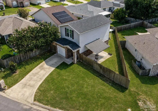 Photo 2 of Single family home for sale at 310 Hilburn Pl, Pensacola, FL 32504 | MLS# 686670 | Listing updated on 2026-08-24