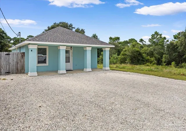 Photo 2 of Single family home for sale at 5315 Mcgrits Blvd, Pensacola, FL 32507 | MLS# 687253 | Listing updated on 2026-10-02