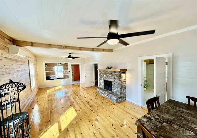 2nd image of 1505 W Garden St, Pensacola, FL 32502 | MLS# 686991