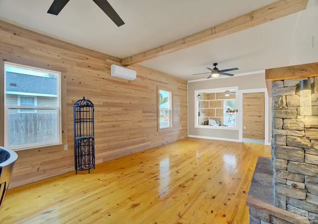 3rd image of 1505 W Garden St, Pensacola, FL 32502 | MLS# 686991