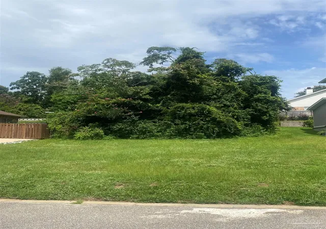 Photo 2 of Land for sale at 5416 Spanish Highlands Dr, Pensacola, FL 32504 | MLS# 686015 | Listing updated on 2026-09-11