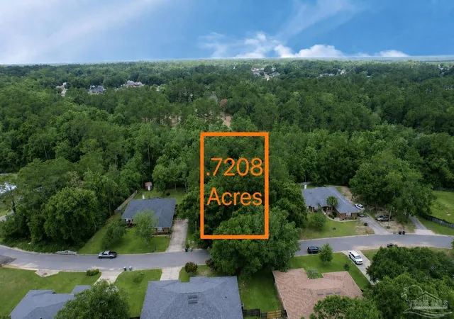 4th image of 431 Turnberry Rd, Cantonment, FL 32533 | MLS# 687851