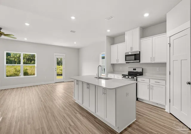 4th image of 8094 Fox Hunt Dr, Milton, FL 32583 | MLS# 682016