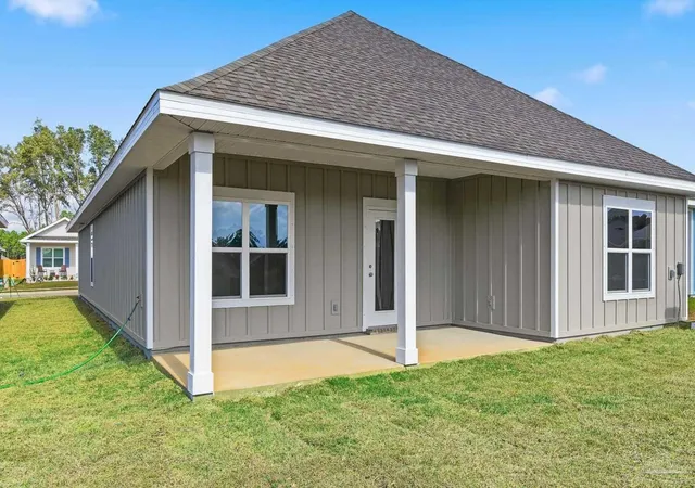 Photo 3 of Single family home for sale at 3680 Fallschase Blvd, Pensacola, FL 32526 | MLS# 686426 | Listing updated on 2026-10-16