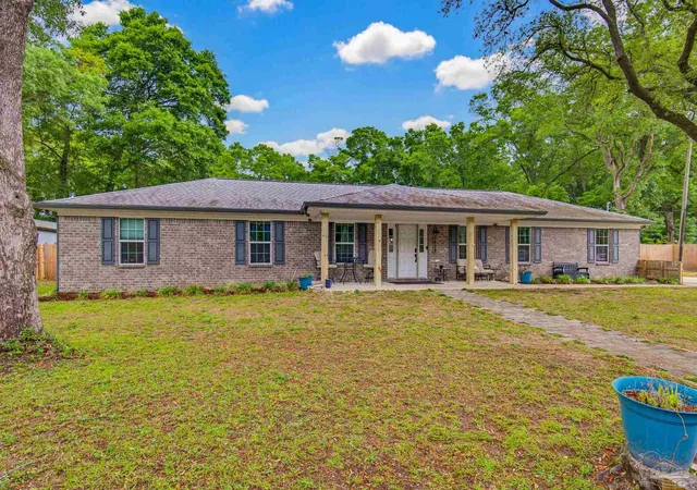 Photo 3 of Single family home for sale at 6628 Hinote St, Milton, FL 32570 | MLS# 687586 | Listing updated on 2026-09-29