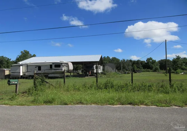 15th image of 9456 A Hay Meadow Rd, Milton, FL 32583 | MLS# 686366