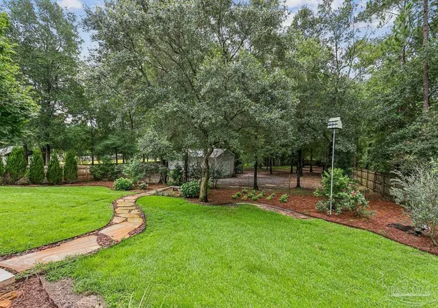 2nd image of 3055 Wallace Lake Rd, Milton, FL 32571 | MLS# 686357