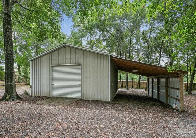 Photo 3 of Single family home for sale at 3055 Wallace Lake Rd, Milton, FL 32571 | MLS# 686357 | Listing updated on 2026-08-21