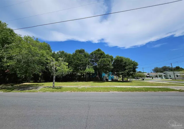 4th image of 202 N G St, Pensacola, FL 32502 | MLS# 687318