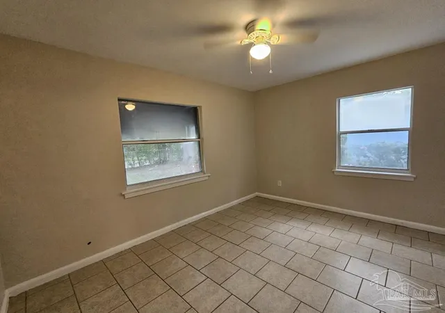 5th image of 26 Randolph Dr, Pensacola, FL 32506 | MLS# 687654