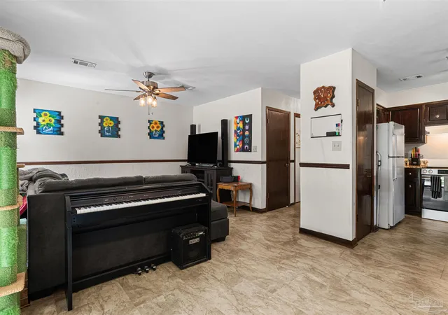 Photo 3 of Townhouse for sale at 6154 Alicia Dr, Pensacola, FL 32504 | MLS# 686141 | Listing updated on 2026-09-14