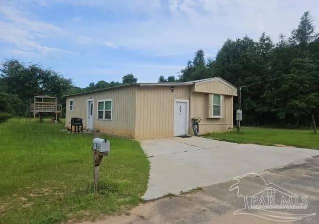 Photo 2 of Sale Pending at 6790 Gulley Ln, Pensacola, FL 32505 | MLS# 687046 | Listing updated on 2026-09-13